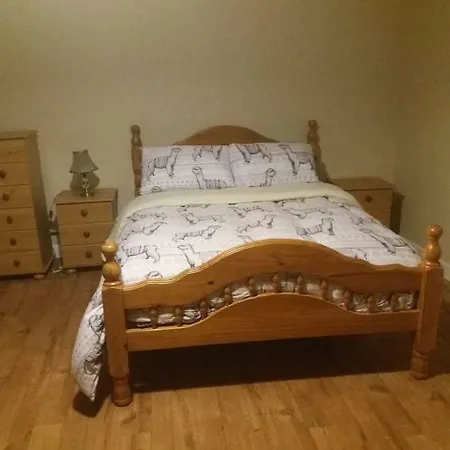 Guest house Castletownmoor Clinic & Permaculture Farm *
